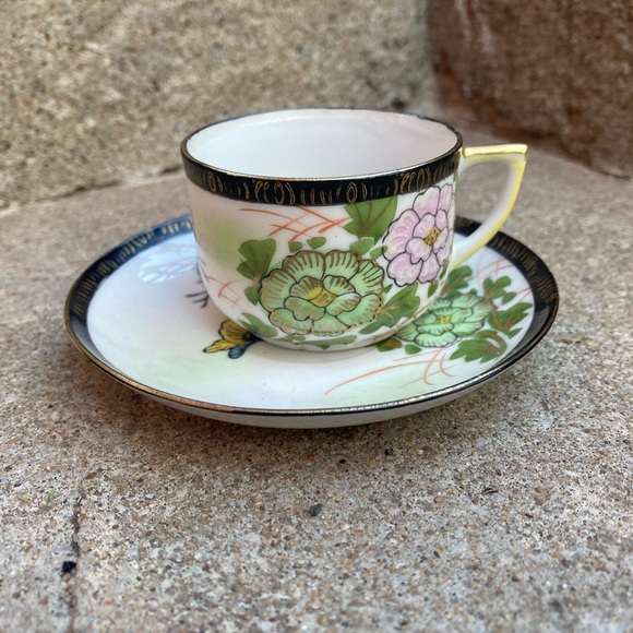 Vintage Made In Occupied Japan Mini Tea Sake Cup and Saucer Hand Painted (EXC) - Picture 6 of 14